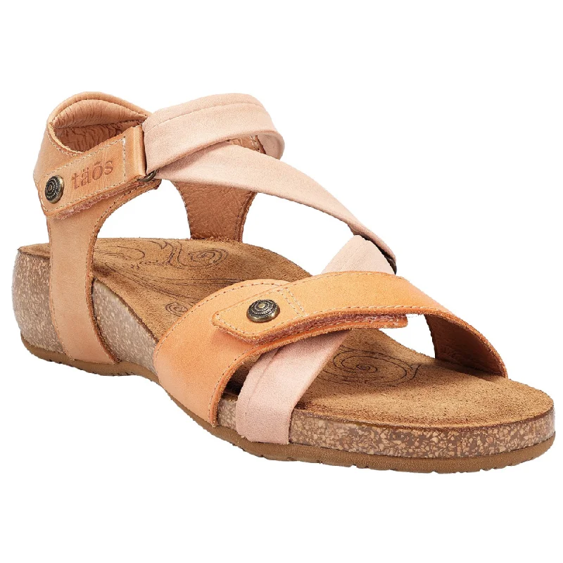 Taos Universe Shell Pink Leather Sandal (Women's)