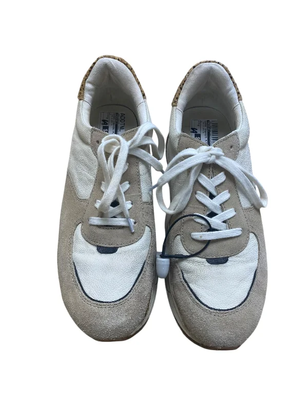 Athletic shoes with plush midsolesShoes Sneakers Platform By Madewell In Tan & White, Size: 9