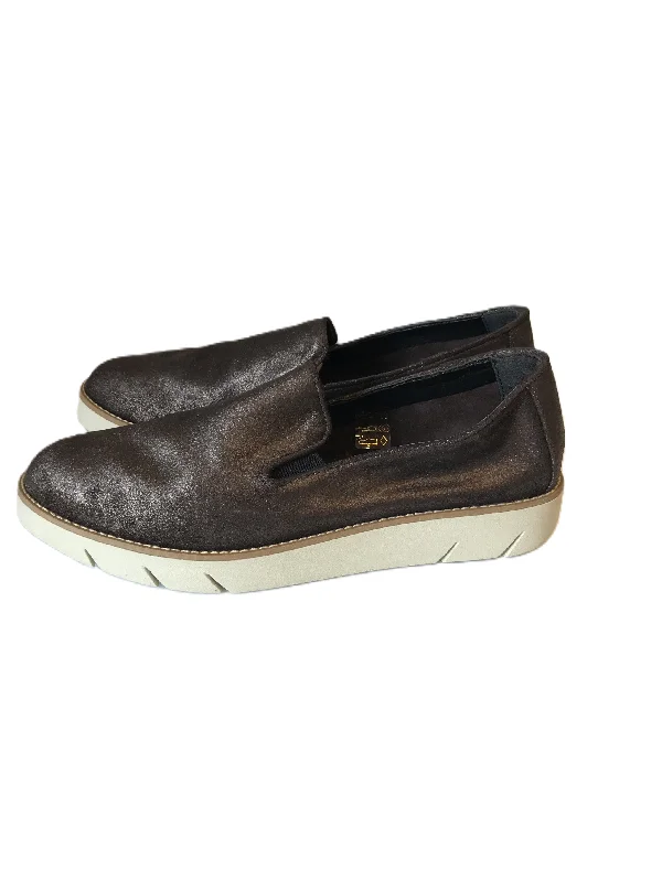 trendy flats near downtown-Brown Shoes Flats By The Flexx Size: 10