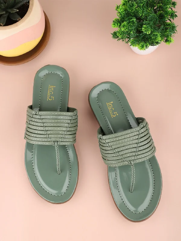 affordable flats with terraces-Women Green Textured T-Strap Open Toe Flats