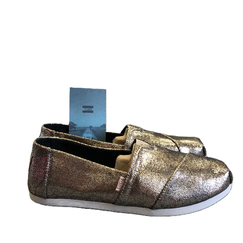 flats near art galleries-Gold Shoes Flats By Toms, Size: 7