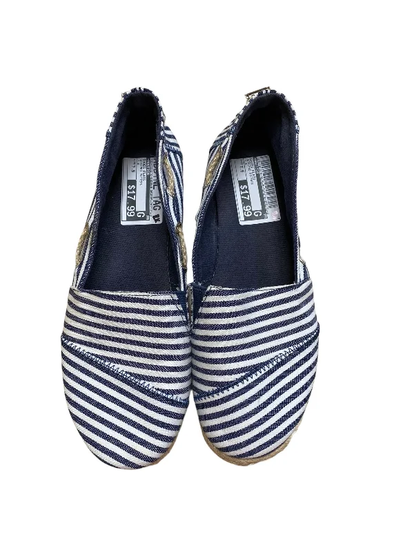 flats for rent luxury-Striped Pattern Shoes Flats Nautica, Size 7.5