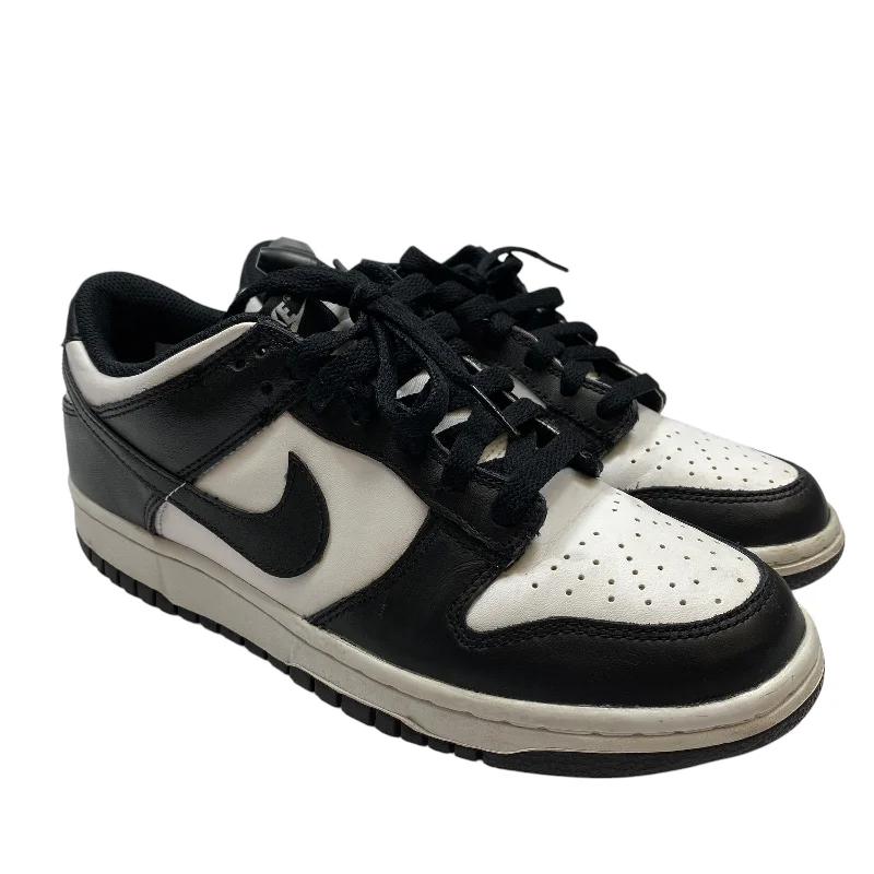 Athletic shoes with soft suedeShoes Sneakers By Nike In Black & White, Size: 8.5