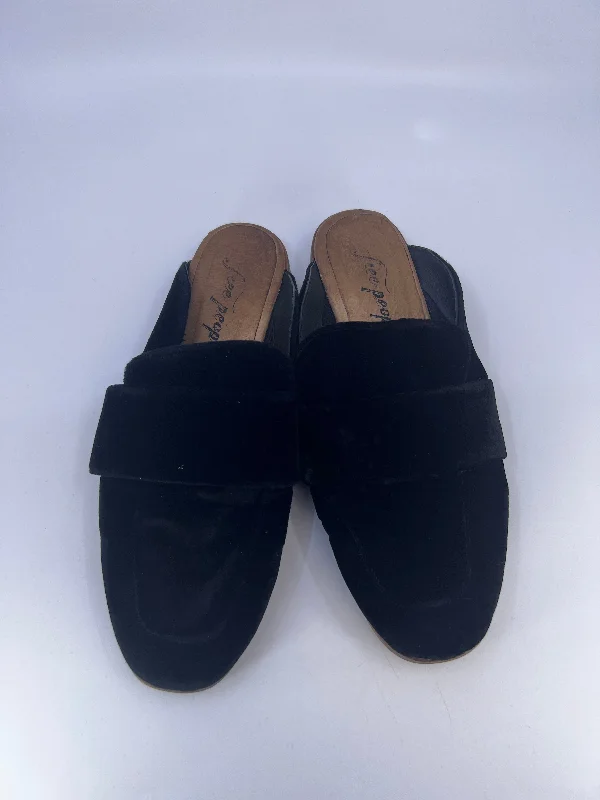 pet-friendly flats near metro-Shoes Flats Mule & Slide By Free People  Size: 6