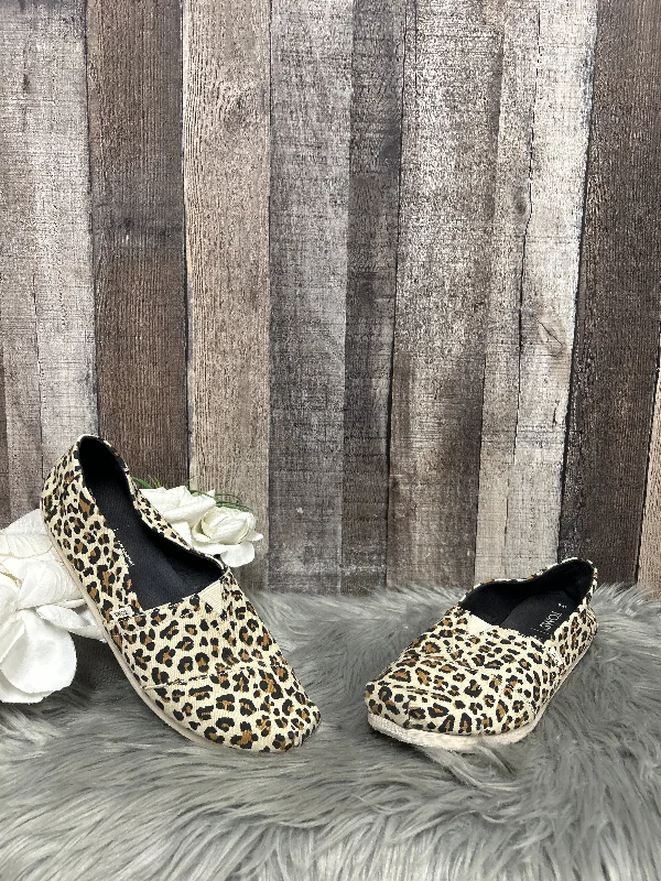 flats near urban parks-Animal Print Shoes Flats Toms, Size 8