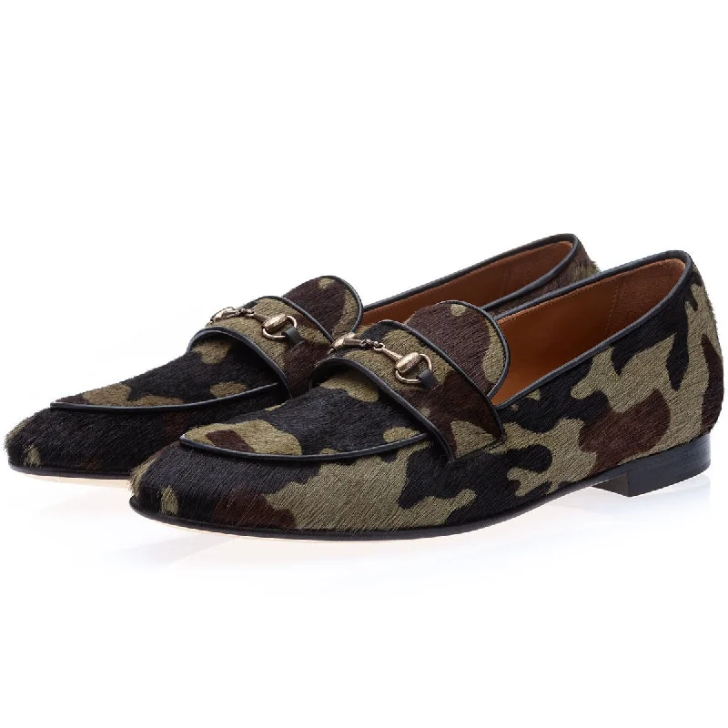 Loafers with firm archesSUPERGLAMOUROUS Morris Men's Shoes Green Camouflage Pony Slip-on Horsebit Loafers (SPGM1311)