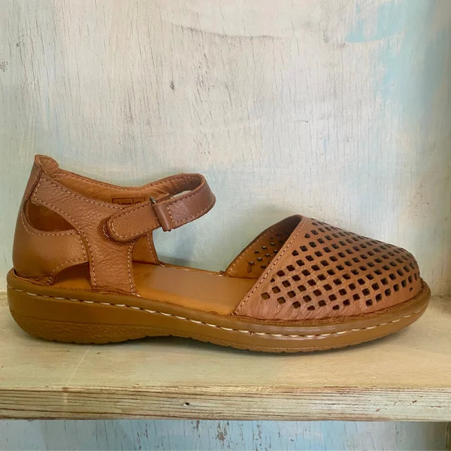 sandals for beach walks-CASSINI MALIBU