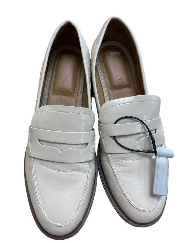 small flats for students-Shoes Flats By Me Too In Cream, Size: 9