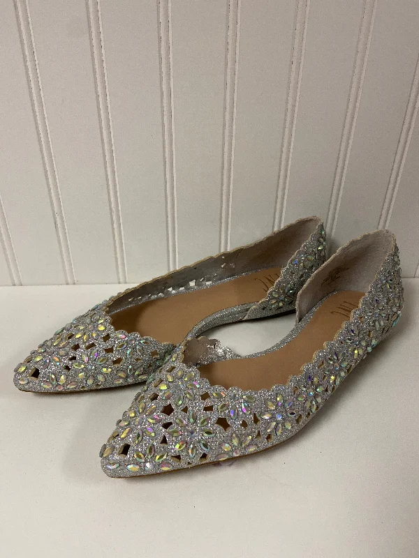 new flats near downtown-Silver Shoes Flats Inc, Size 8