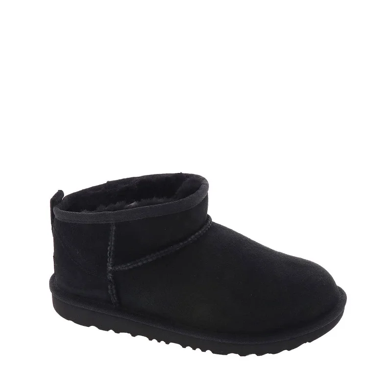 Boots in soft gray-UGG Unisex-Child Classic Ultra Mini Boot, Black Toddler