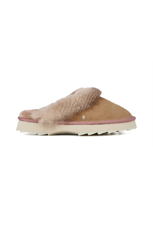 adjustable slippers for fit-Emu Australia Jolie Sharky Crimp Slippers in Camel