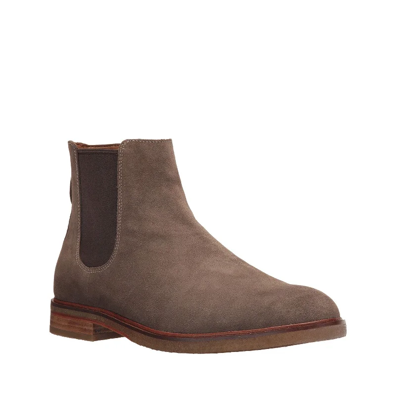 Boots with rubber soles-Clarks - Mens Clarkdale Gobi Low Boot